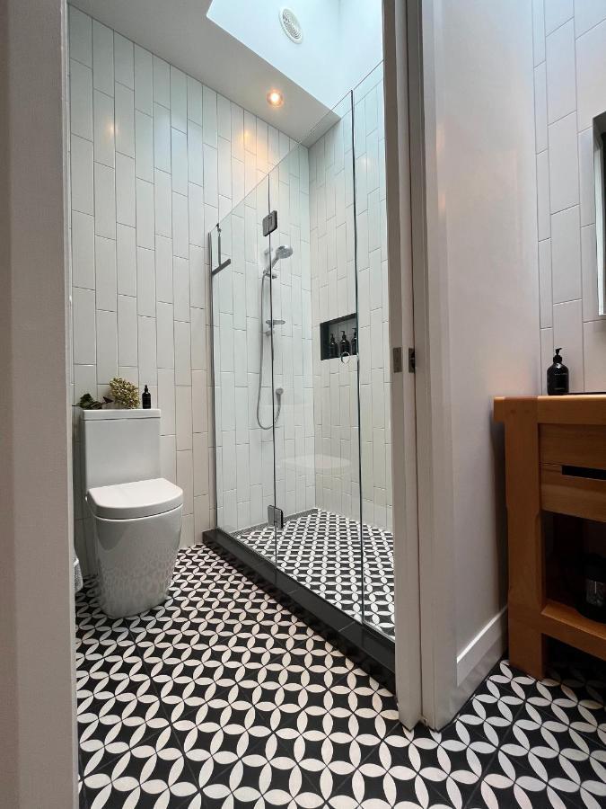 The Green Room Newtown Уелингтън Екстериор снимка